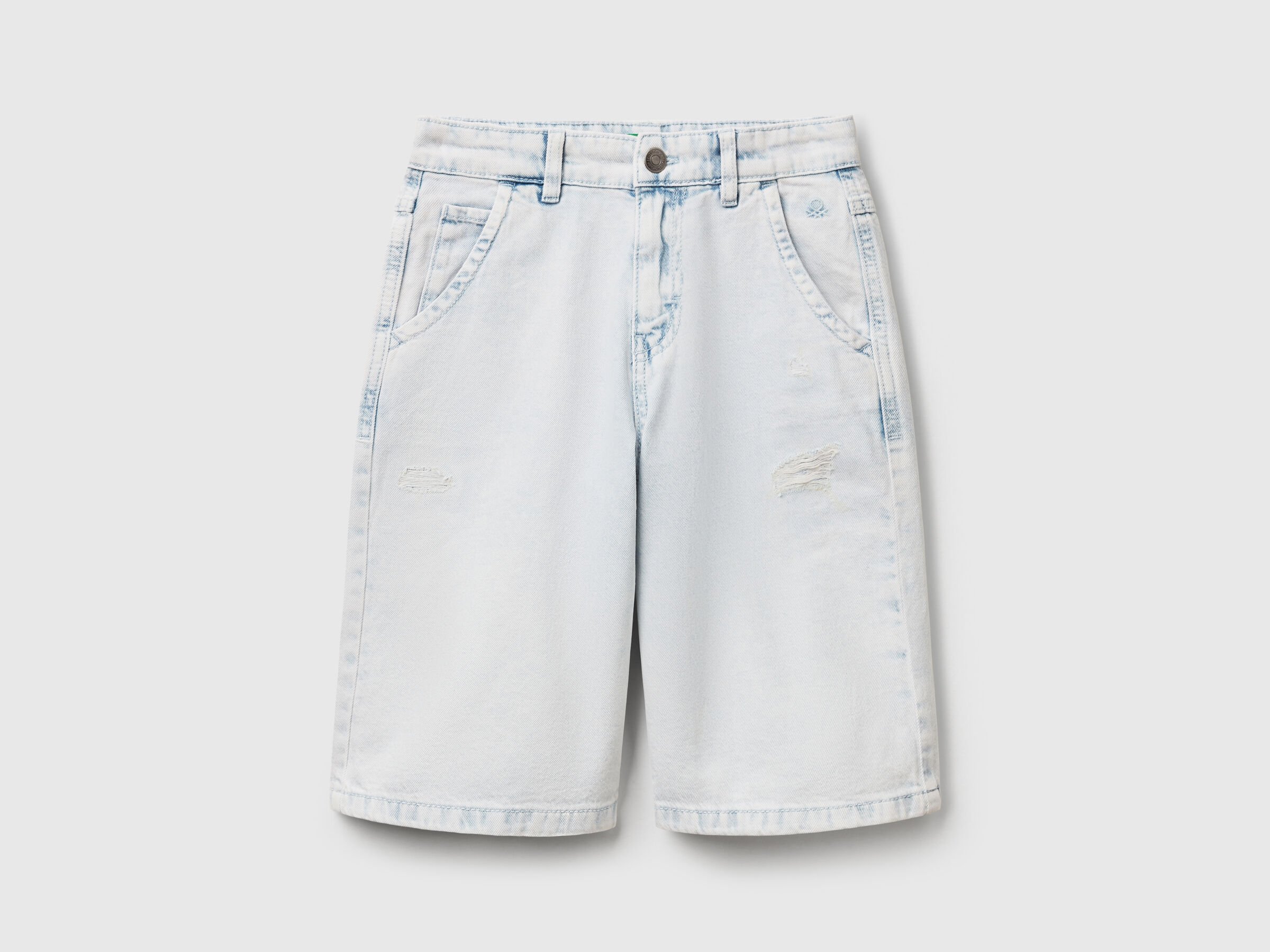 Pantalon court en jean Pantalon court en jean