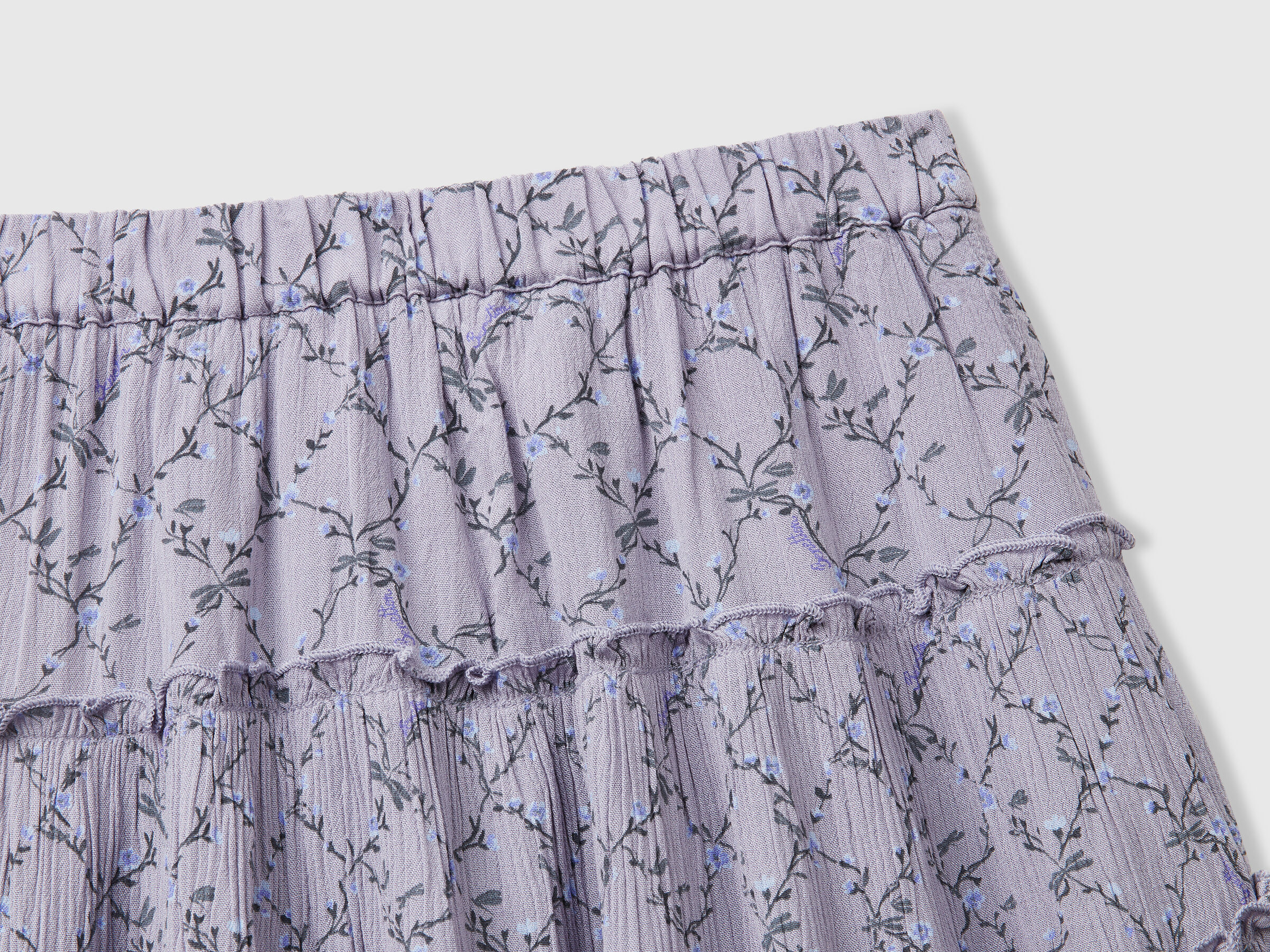 Minijupe fleurie à volants – Image 3