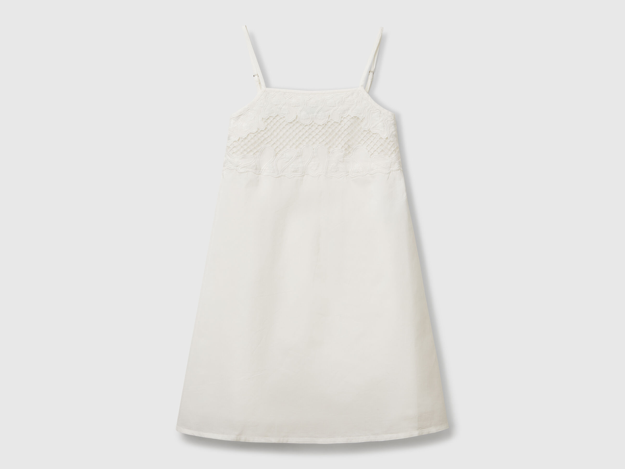 Robe avec haut brodé Robe avec haut brodé