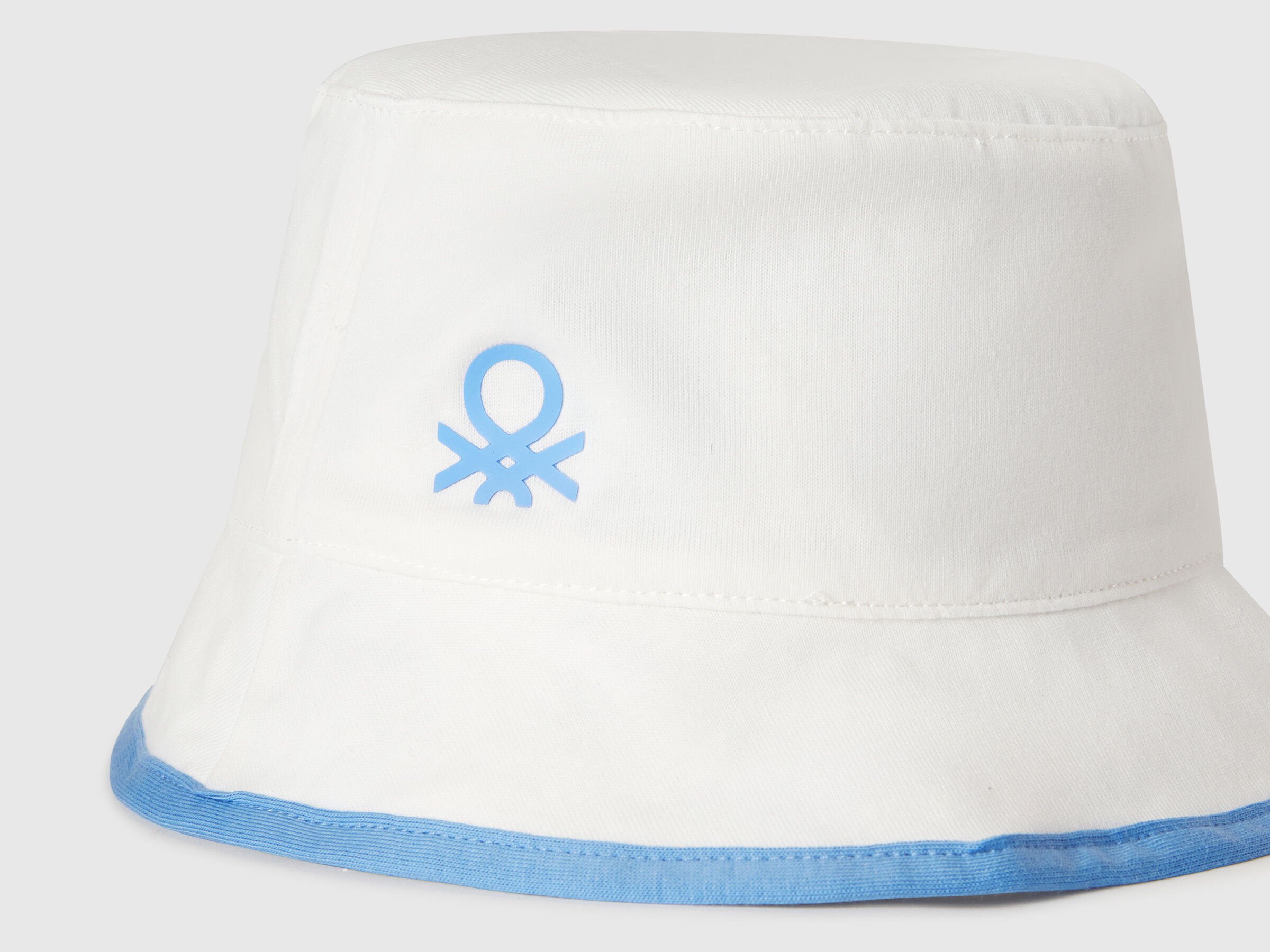 Bonnet réversible avec imprimé mer – Image 3