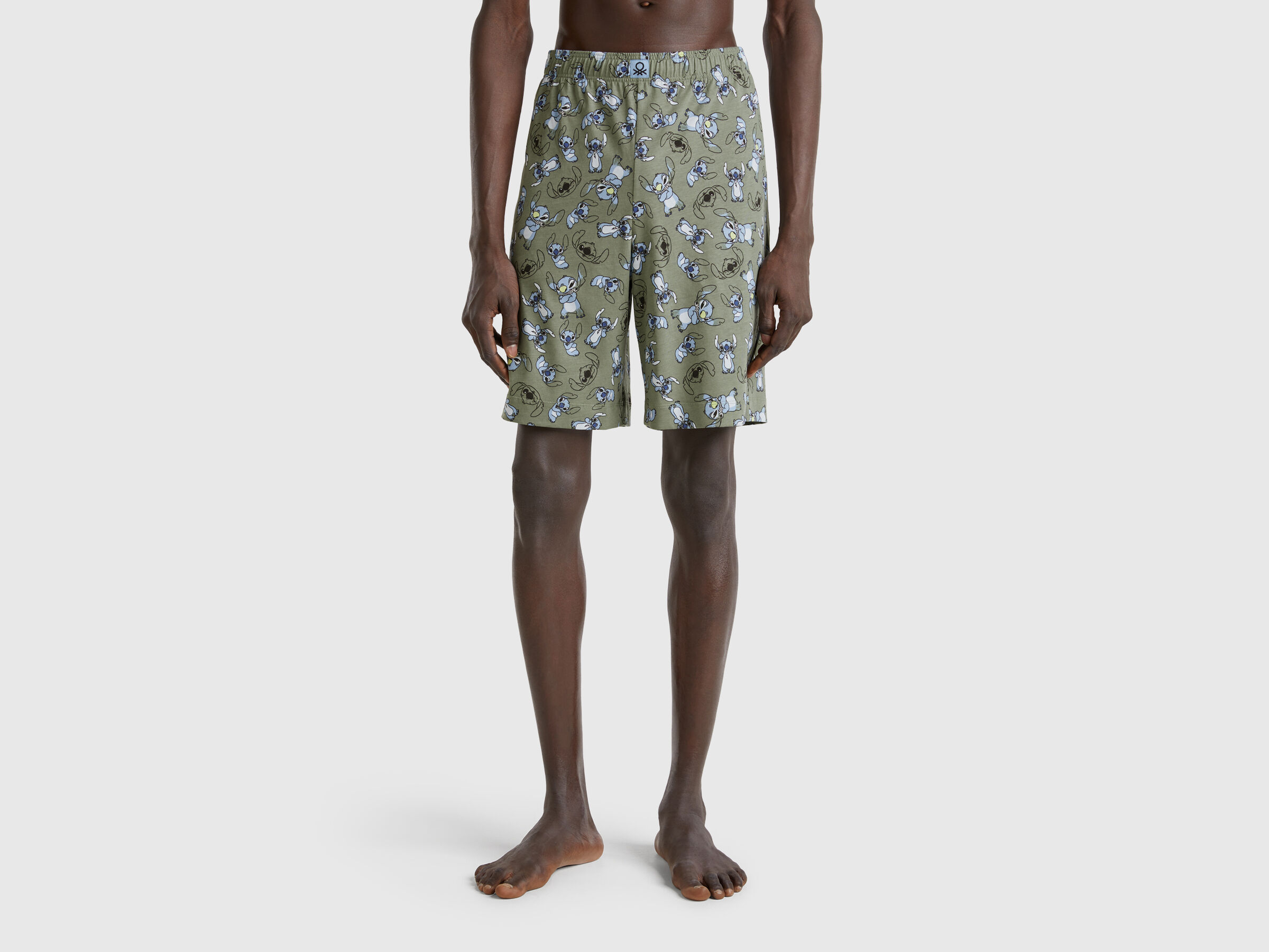 Short Lilo & Stitch ©Disney Short Lilo & Stitch ©Disney