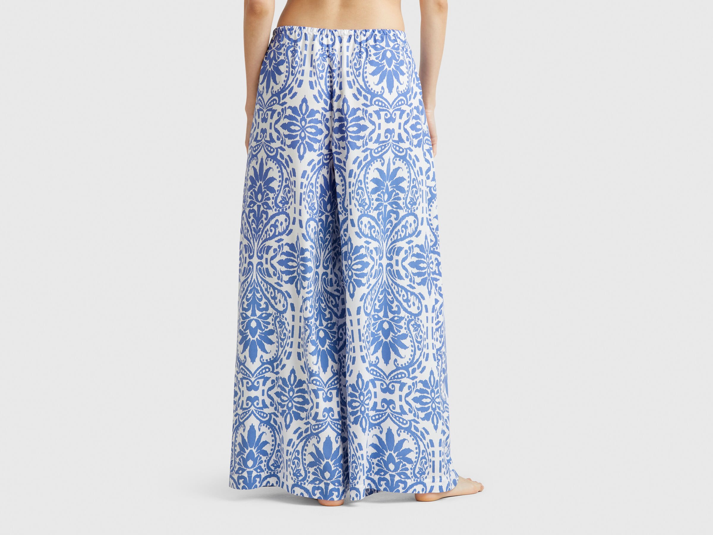 Pantalon avec imprimé à motifs – Image 2