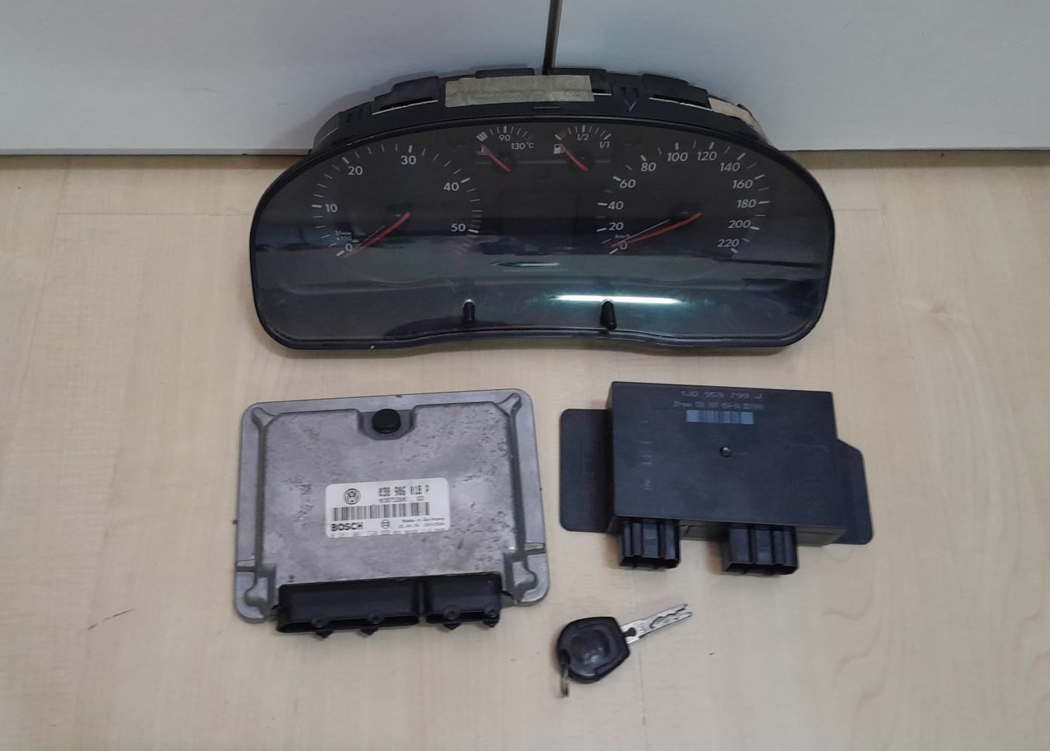Kit pornire VW Passat B5, 1999,1896cc,diesel,81kw,tip motor AFN cod 038906018P,1J0959799J,ceas 3B0919881