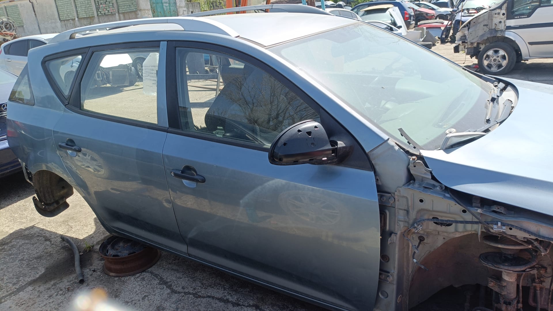 Usa stanga fata Kia Ceed,an 2008,1396cc,benzina80kw,tip motor G4FA