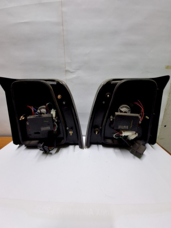 Lampă spate – Parte montare: SET, Varianta: Sedan – Volkswagen Passat B5 [1996 – 2000] Sedan 4-doors