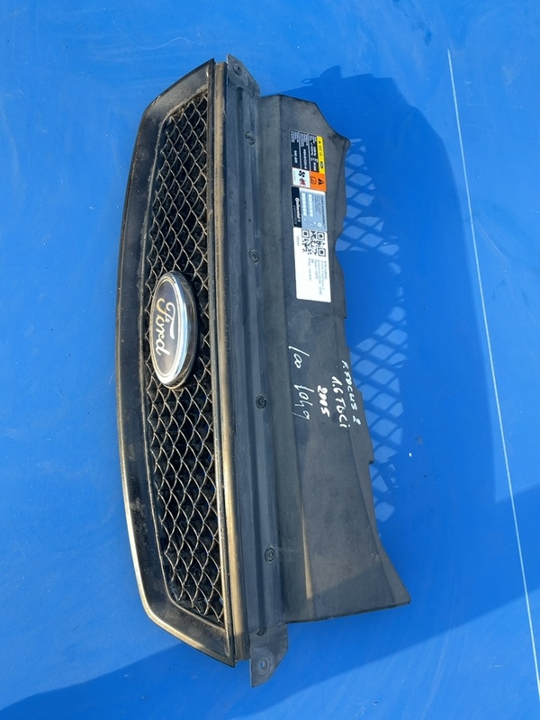 Grilă radiator – Ford Focus 2 generation [2004 – 2008] wagon 5-doors 1.6 TDCi MT (109 hp)