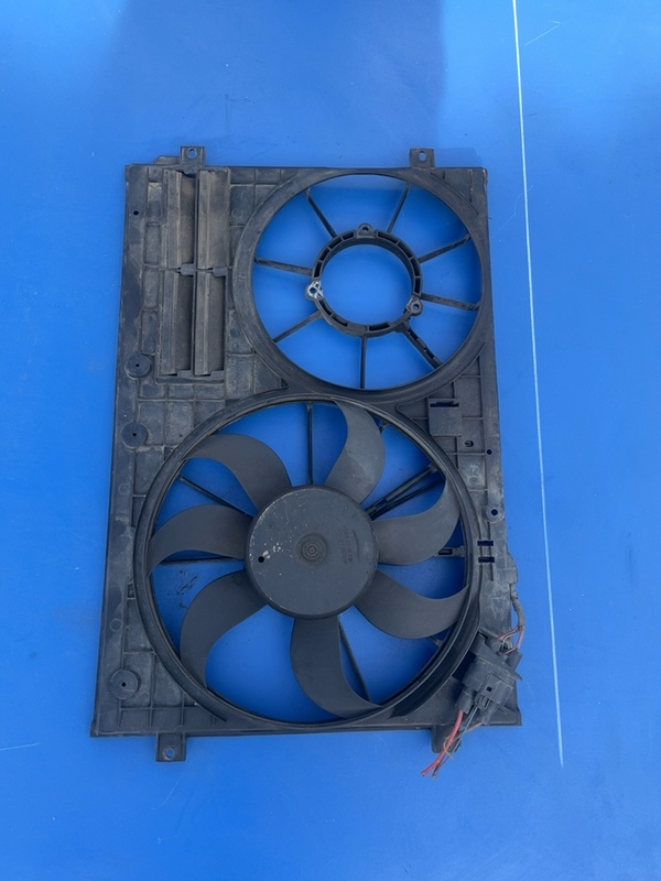 Ventilator răcire – Volkswagen Golf 5 generation [2003 – 2009] Hatchback 5-doors 2.0 TDI 4Motion MT (140 hp)