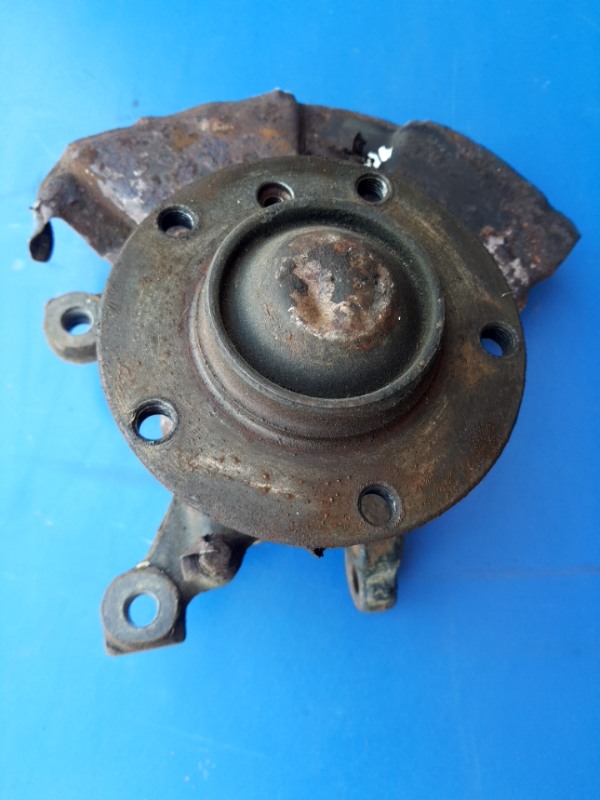 Fuzetă – Parte montare: Stânga față – BMW 3 Series E36 [1990 – 2000] Sedan 316i MT (102 hp)