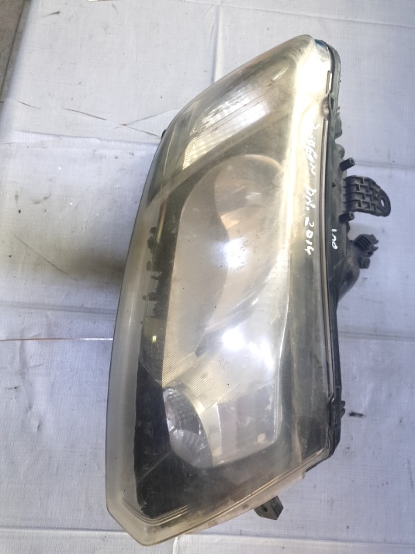 Far față – Parte montare: Dreapta față – Dacia Sandero 2 generation [2013 – 2016] Hatchback 5-doors 1.2 16V MT (75 hp)