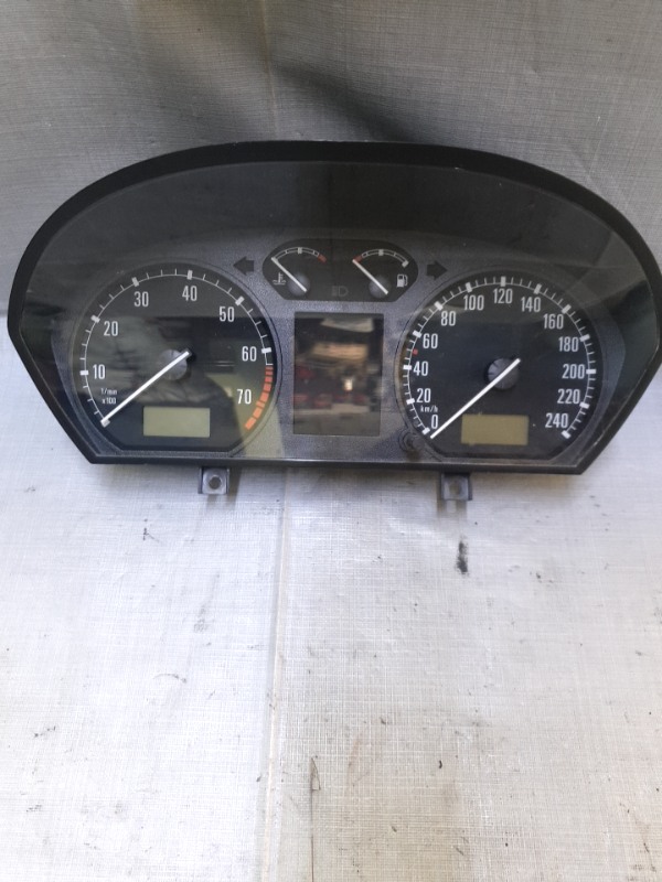 Ceas bord – Skoda Fabia 6Y [1999 – 2004] Combi wagon 5-doors 1.4 MT (101 hp)