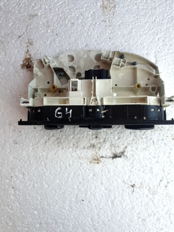 Panou comandă aer – Volkswagen Golf 4 generation [1997 – 2006] wagon 1.9 TDI MT (100 hp)