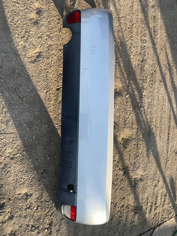 Bară protecție  – Culoare: Gri, Parte montare: Spate, Varianta: Hatchback – Ford Focus 1 generation [1998 – 2004]