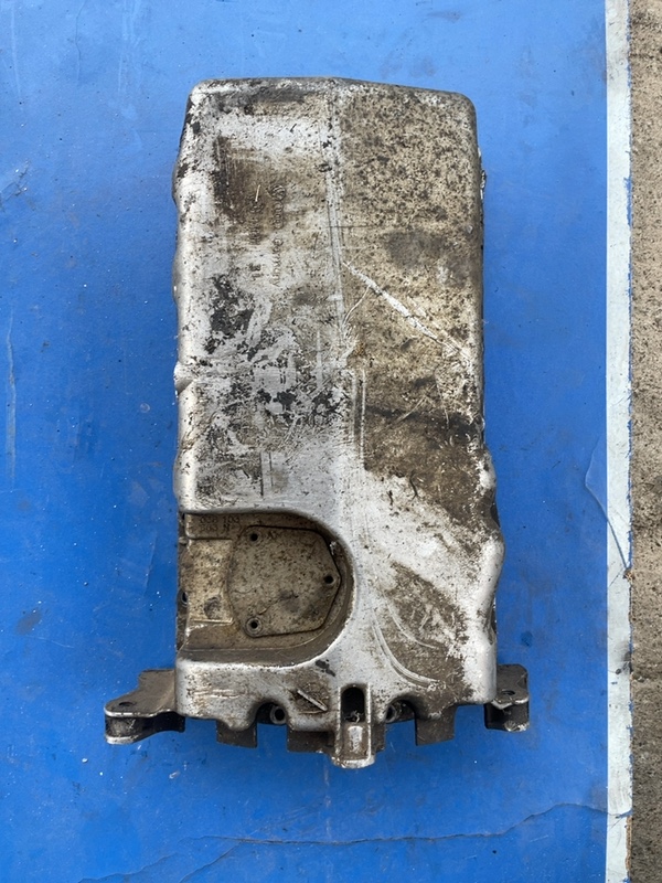 Baie de ulei – Volkswagen Golf 4 generation [1997 – 2006] Hatchback 5-doors 1.6 FSI MT (110 hp)