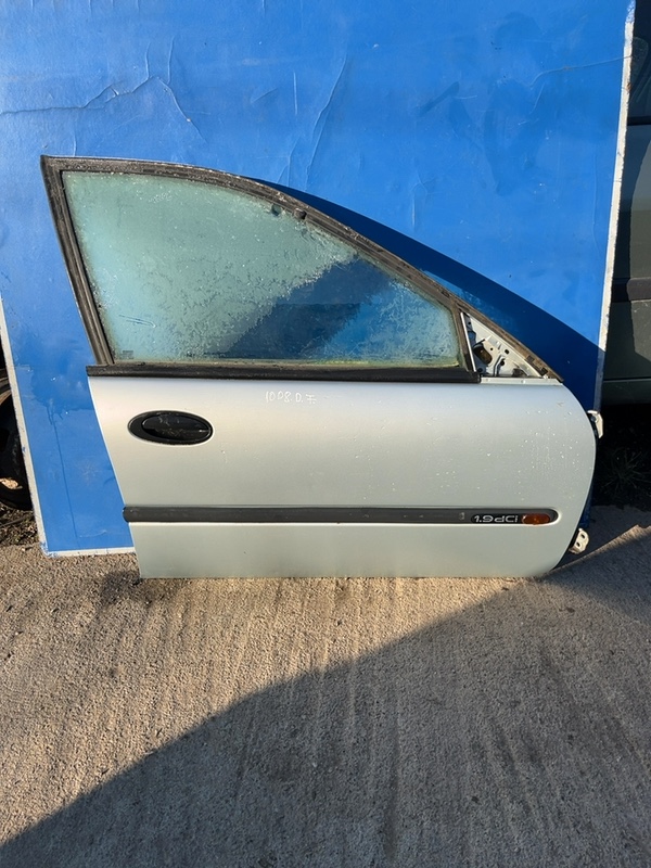 Usa față – Culoare: Gri, Parte montare: Dreapta  – Renault Laguna 1 generation [restyling] [1998 – 2001] Liftback 1.9 DCi MT (110 hp)