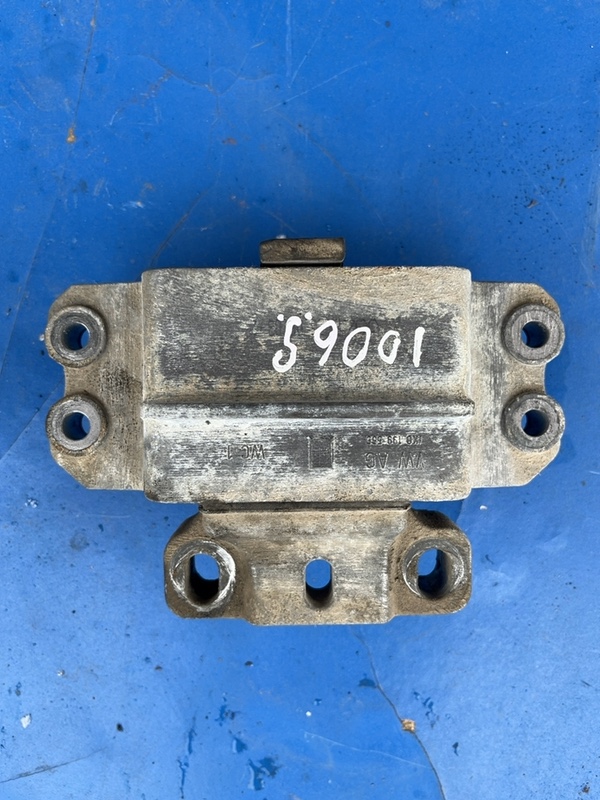 Suport motor – Parte montare: Stânga  – Volkswagen Touran 1 generation [2003 – 2006] Minivan 1.9 TDI MT (100 hp)