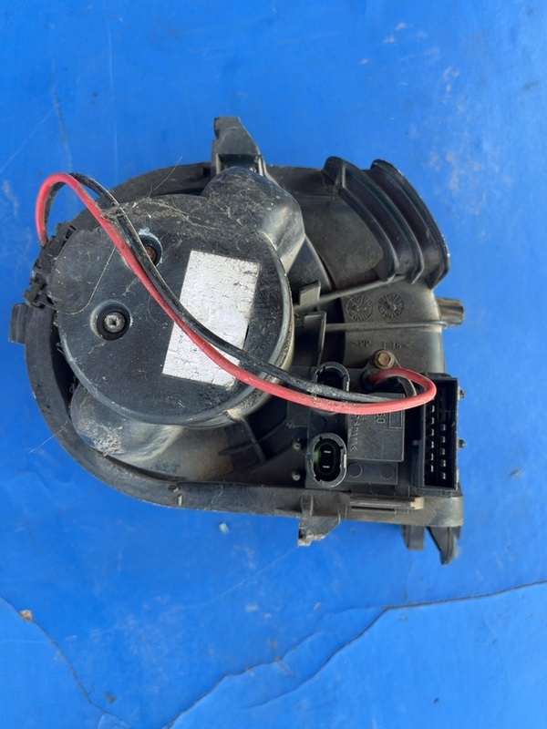 Ventilator habitaclu – Renault Kangoo 1 generation [1998 – 2003] Minivan 1.9 D MT (65 hp)