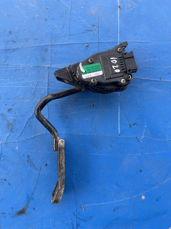 Pedală accelerație – Ford Galaxy 1 generation [restyling] [2000 – 2006] Minivan 2.8 MT (204 hp)