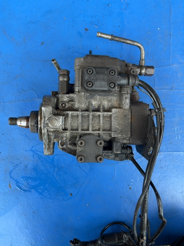 Pompă injecție – Volkswagen Transporter T4 [1990 – 2003] Van 2.5 MT (88 hp)
