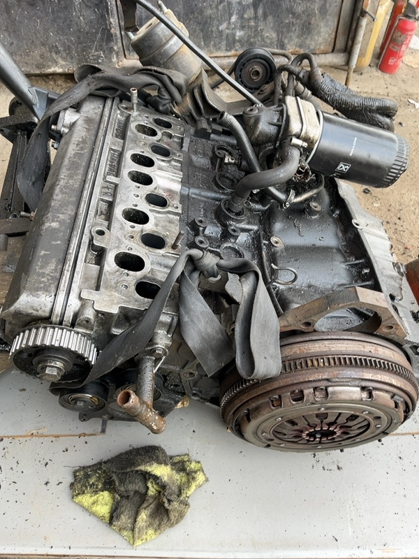 Motor – Volkswagen Transporter T4 [1990 – 2003] Van 2.5 MT (88 hp)