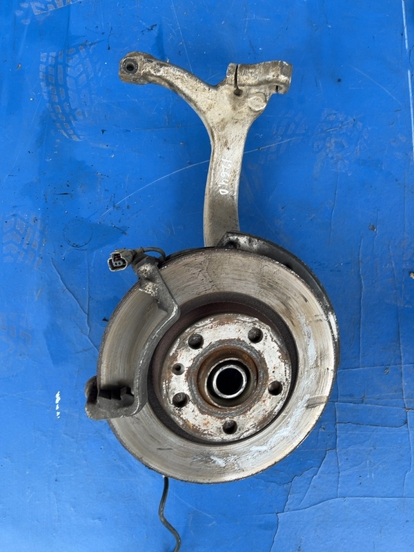 Fuzetă – Parte montare: Dreapta  – Audi A4 B6 [2000 – 2005] Sedan 1.6 MT (102 hp)