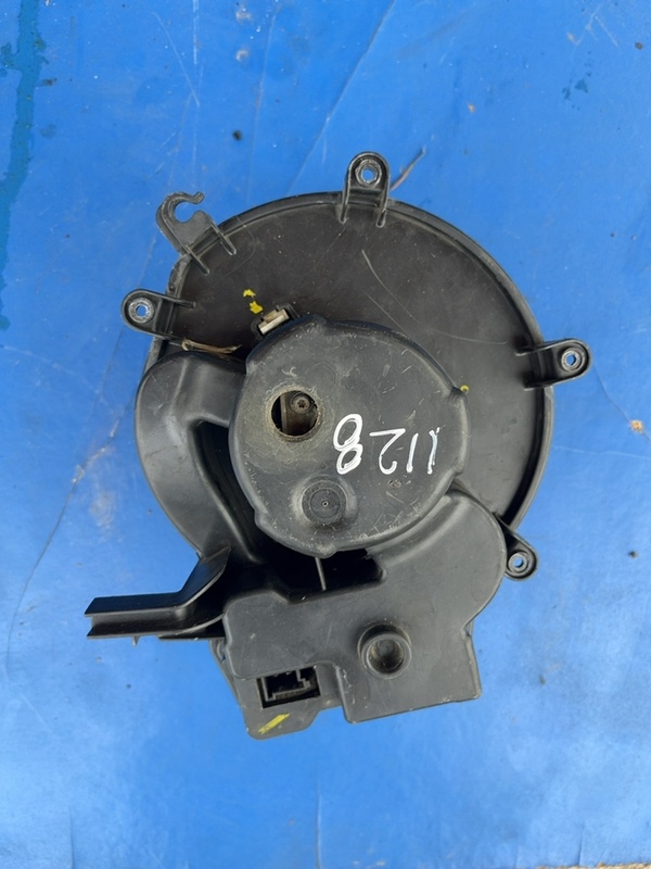 Ventilator habitaclu – Mercedes-Benz C-Class W203 [2000 – 2004] Sedan 2.0 MT (129 hp)