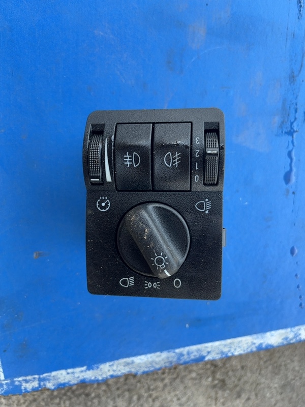 Bloc lumini – Opel Zafira A [1999 – 2003] Minivan 5-doors 2.0 DTI MT (100 hp)