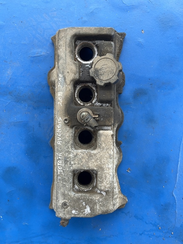 Capac culbutori – Toyota Avensis 1 generation [1997 – 2000] wagon 2.0 MT (128 hp)