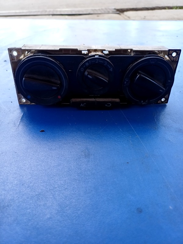 Panou comandă aer – Volkswagen Transporter T4 [1990 – 2003] Van 2.5 TDI L MT (102 hp)