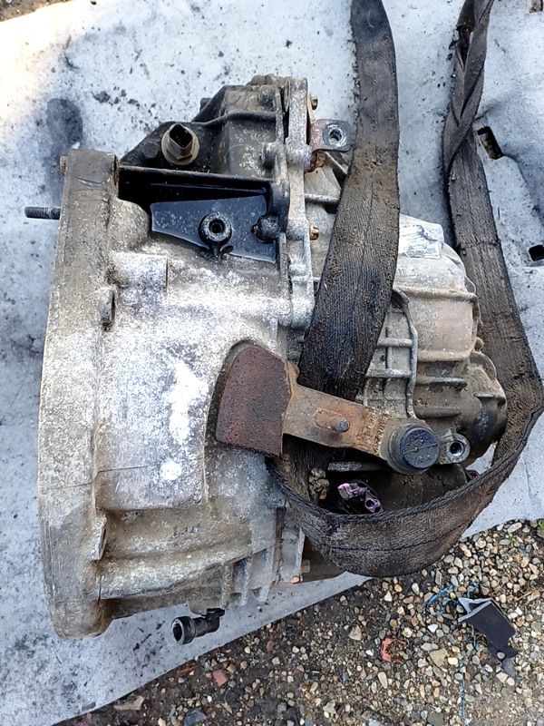 Cutie de viteze – Manuală – Renault Trafic 2 generation [2001 – 2006] Minivan 1.9 dCi MT (100 hp)