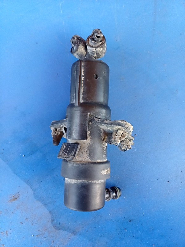 Spălător far – BMW 7 Series E65/E66 [2001 – 2005] Sedan 4-doors 730d AT (218 hp)