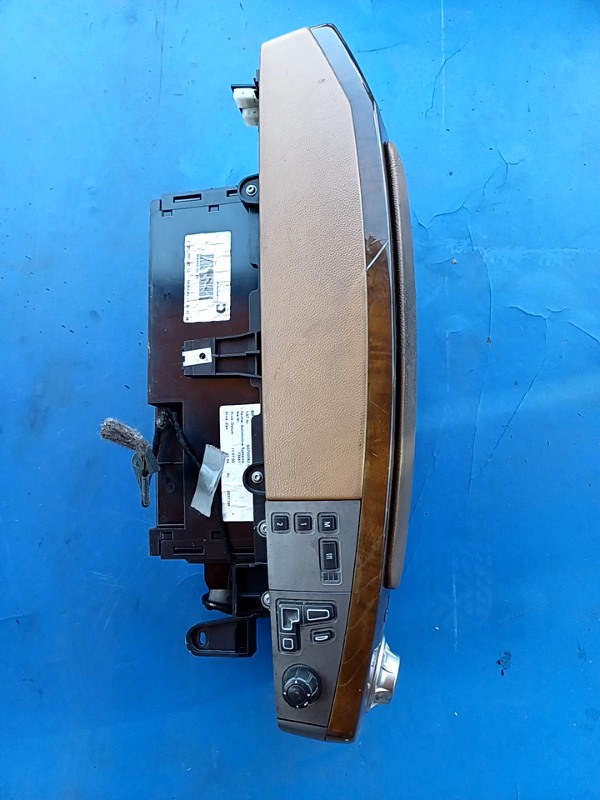 Consolă centrală – BMW 7 Series E65/E66 [2001 – 2005] Sedan 4-doors 730d AT (218 hp)