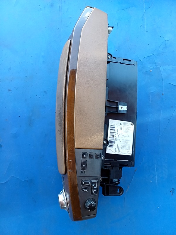 Consolă centrală – BMW 7 Series E65/E66 [2001 – 2005] Sedan 4-doors 730d AT (218 hp)