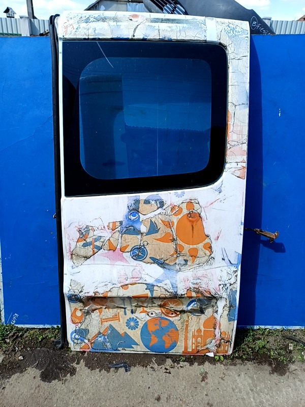 Usa spate – Culoare: Alb, Parte montare: Dreapta  – Renault Trafic 2 generation [2001 – 2006] Minivan 1.9 dCi MT (100 hp)