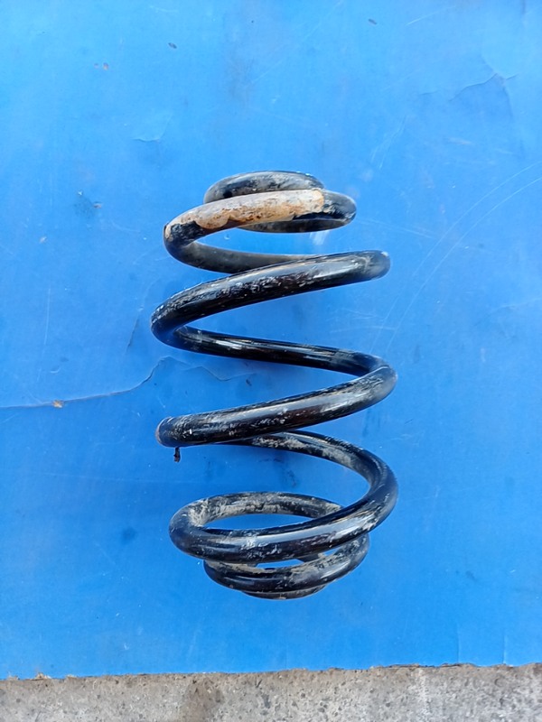 Arc elicoidal – Parte montare: Spate – BMW 3 Series E36 [1990 – 2000] Sedan 318i MT (116 hp)