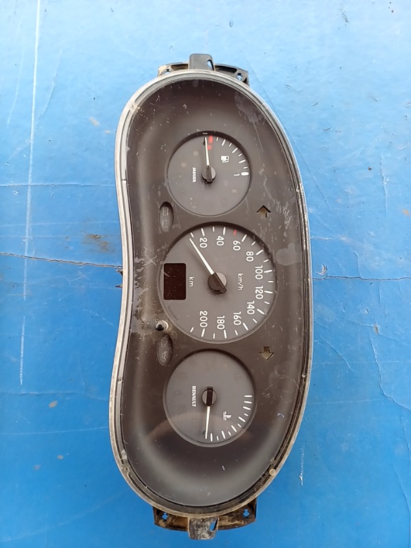 Ceas bord – Renault Clio 2 generation [1998 – 2005] Hatchback 5-doors 1.4 MT (75 hp)