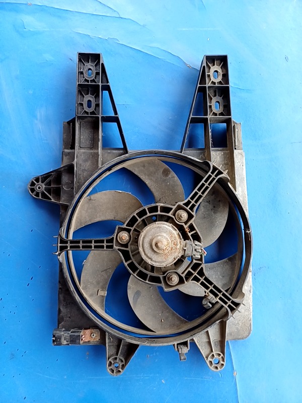 Ventilator răcire – Fiat Punto 1 generation [1993 – 1999] Hatchback 5-doors 1.2 MT (60 hp)