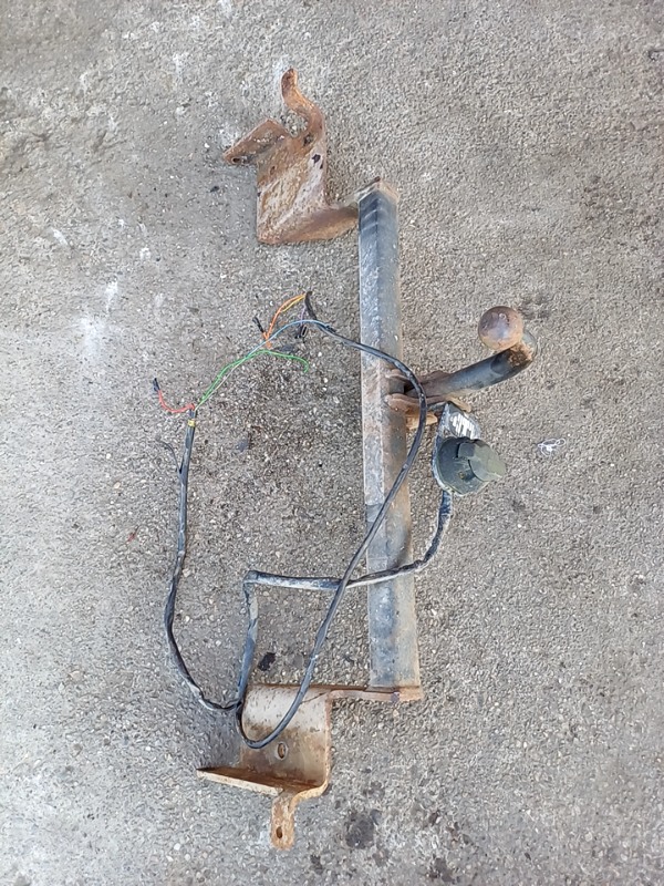 Carlig remorcare – Volvo S40 1 generation [1996 – 2000] Sedan 1.9 TD MT  (90 hp)