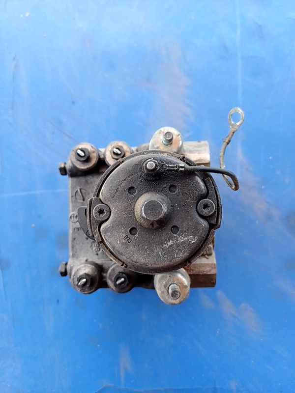 Pompă ABS – Volvo S40 1 generation [1996 – 2000] Sedan 1.9 TD MT  (90 hp)