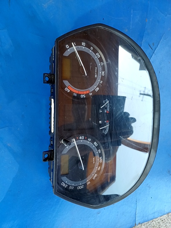 Ceas bord – Skoda Fabia 1 generation [restyling] [2004 – 2007] wagon 5 doors 1.4 MT (80 hp)