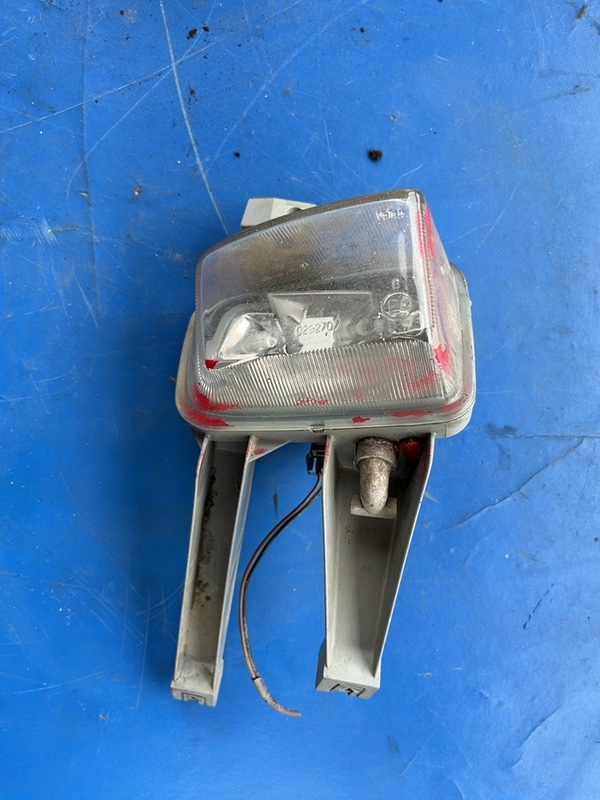 Far ceață – Parte montare: Dreapta  – Opel Astra F [restyling] [1994 – 2002] wagon 1.6 MT (75 hp)