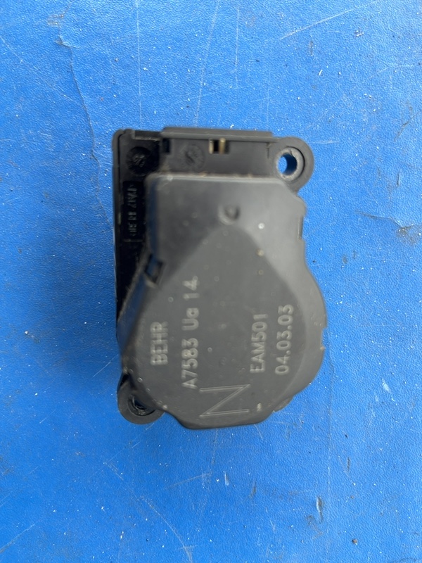 Motoraș clapetă aerotermă – Peugeot 307 1 generation [2001 – 2005] wagon 2.0 HDi MT (107 hp)