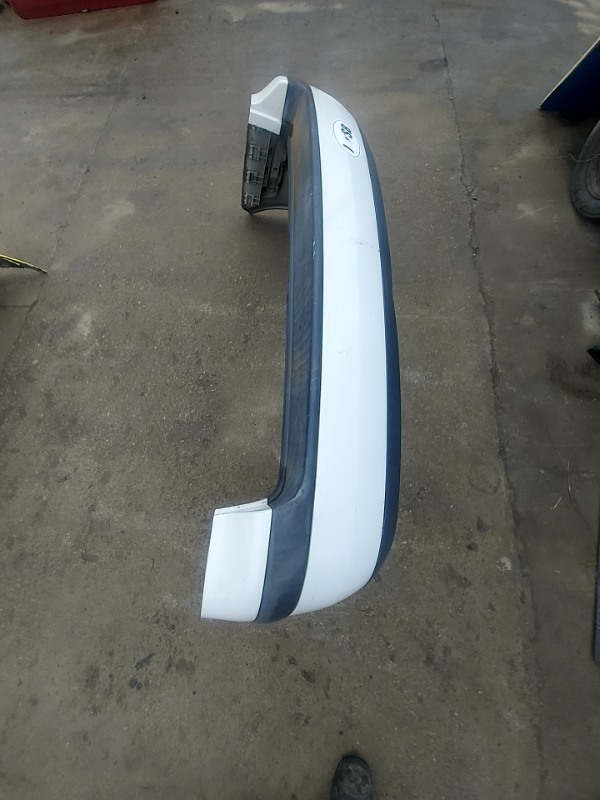 Bară protecție  – Culoare: Alb, Parte montare: Spate – Volkswagen Golf 4 generation [1997 – 2006] wagon