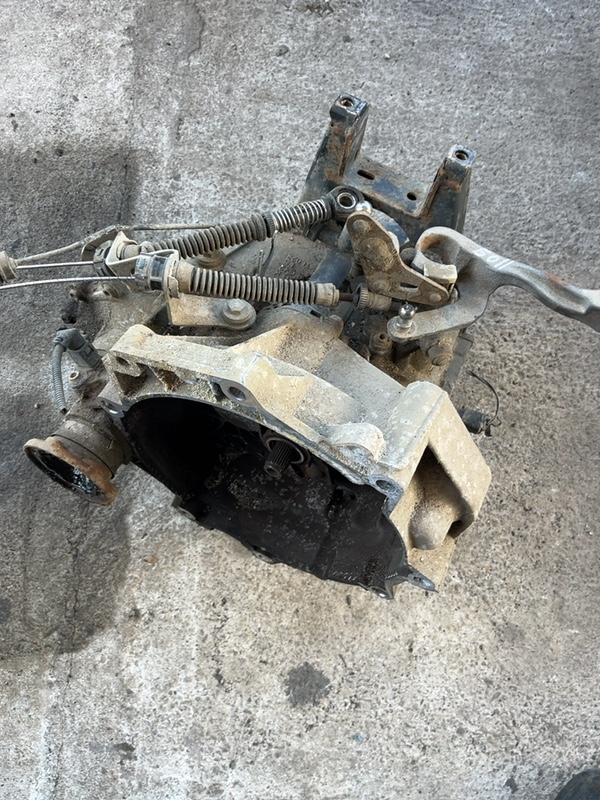 Cutie de viteze – Manuală – SEAT Ibiza 3 generation [2002 – 2006] Hatchback 5-doors 1.4 MT (75 hp)