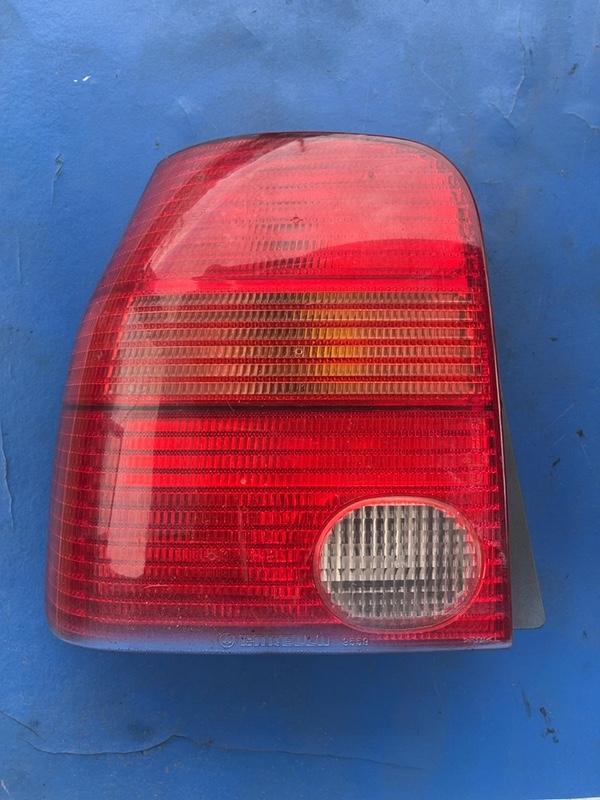 Lampă spate – Parte montare: Stânga  – Volkswagen Lupo 6X [1998 – 2005] Hatchback 3-doors 1.0 MT (50 hp)