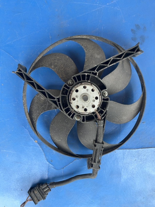 Ventilator răcire – Skoda Octavia 1 generation [restyling] [2000 – 2010] Liftback 5-doors 1.9 TDI MT (90 hp)