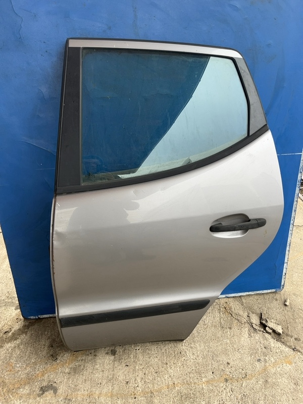 Usa spate – Culoare: Gri, Parte montare: Stânga – Mercedes-Benz A-Class W168 [1997 – 2001] Hatchback 5-doors 1.4 MT (82 hp)