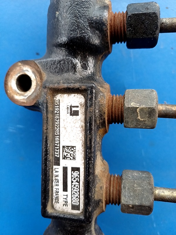 Rampă injectoare – Combustibil: Diesel – Ford Focus 2 generation [2004 – 2008] wagon 5-doors 1.6 TDCi MT (109 hp)