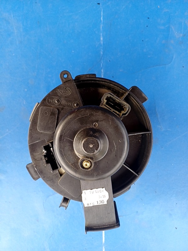 Ventilator habitaclu – Peugeot 307 1 generation [2001 – 2005] Hatchback 5-doors 1.6 MT (109 hp)