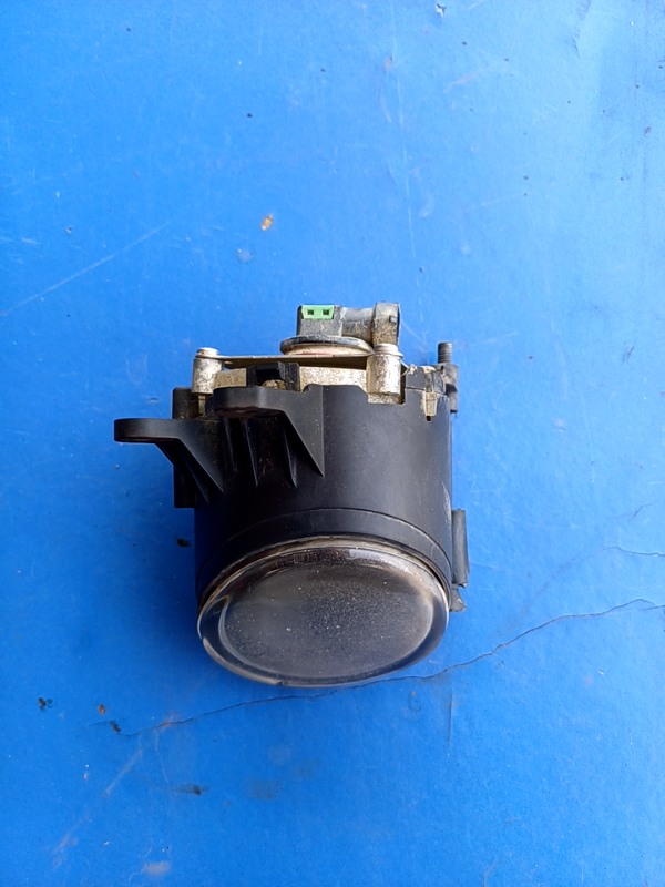 Far ceață – Parte montare: Stânga – Audi A4 B6 [2000 – 2005] Avant wagon 5-doors 1.9 TDI MT (115 hp)