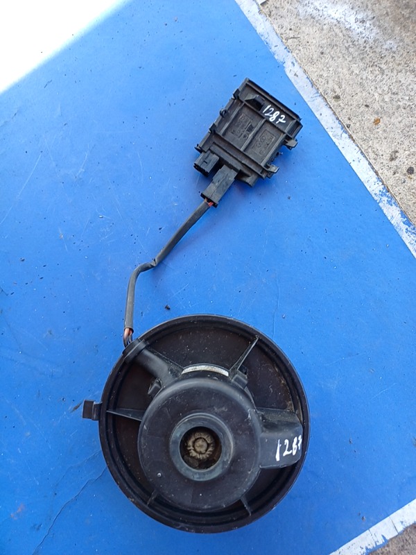 Ventilator habitaclu – Audi A4 B5 [1994 – 1999] Sedan 1.6 MT (101 hp)
